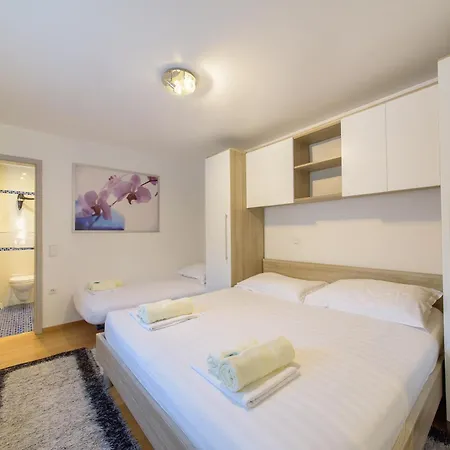 Jeli Apartments Starigrad Paklenica Room photo