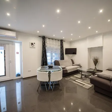 Jeli Apartments Starigrad Paklenica Room photo