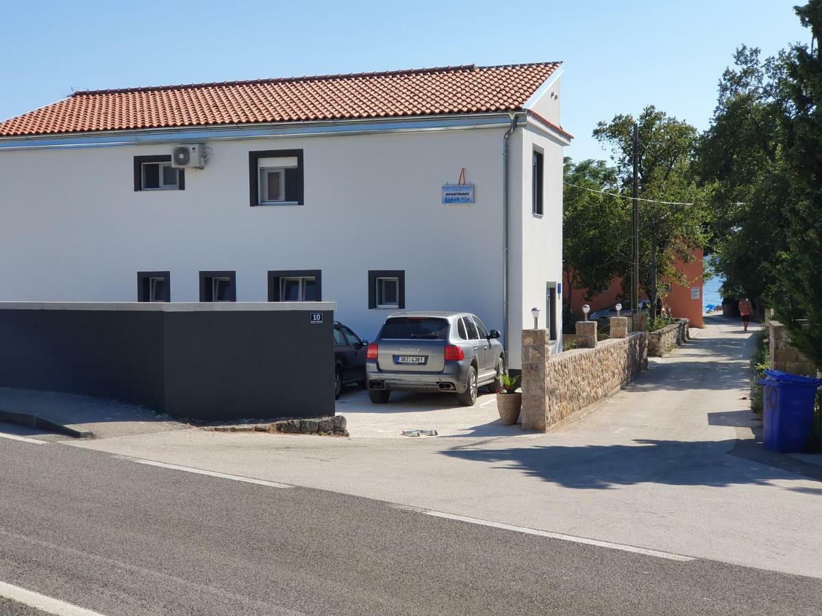 Apartment Jeli *